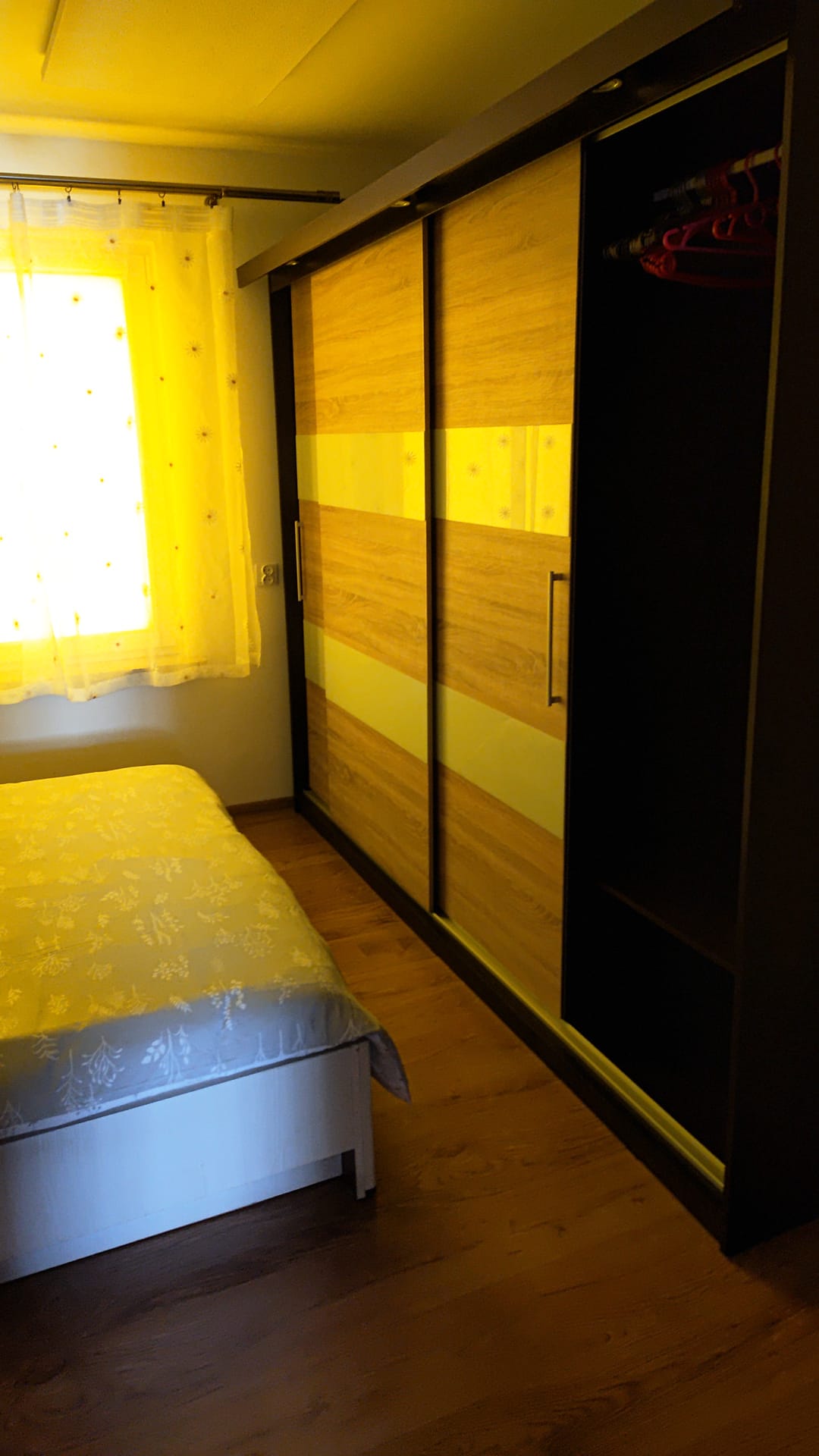 Druga część sypialni w apartamencie nr 1