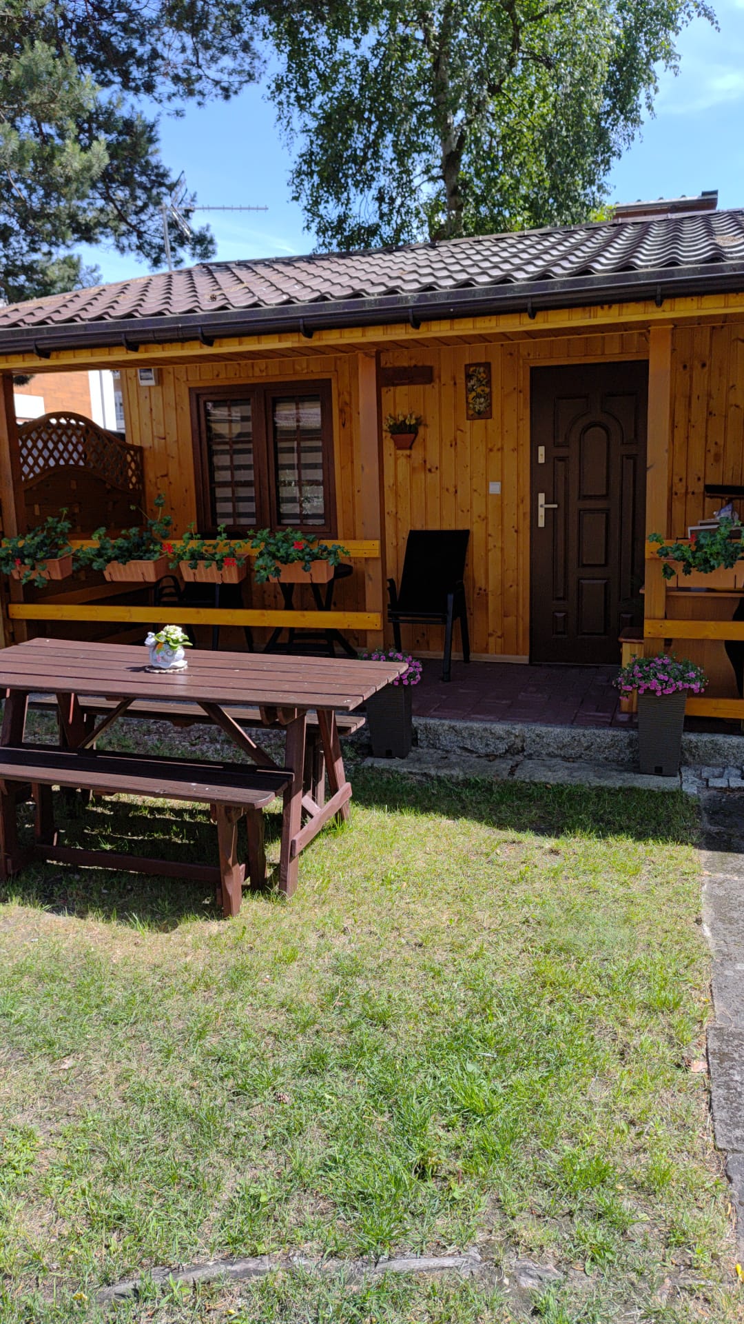 Domek drewniany nr 3 — widok z zewnątrz
